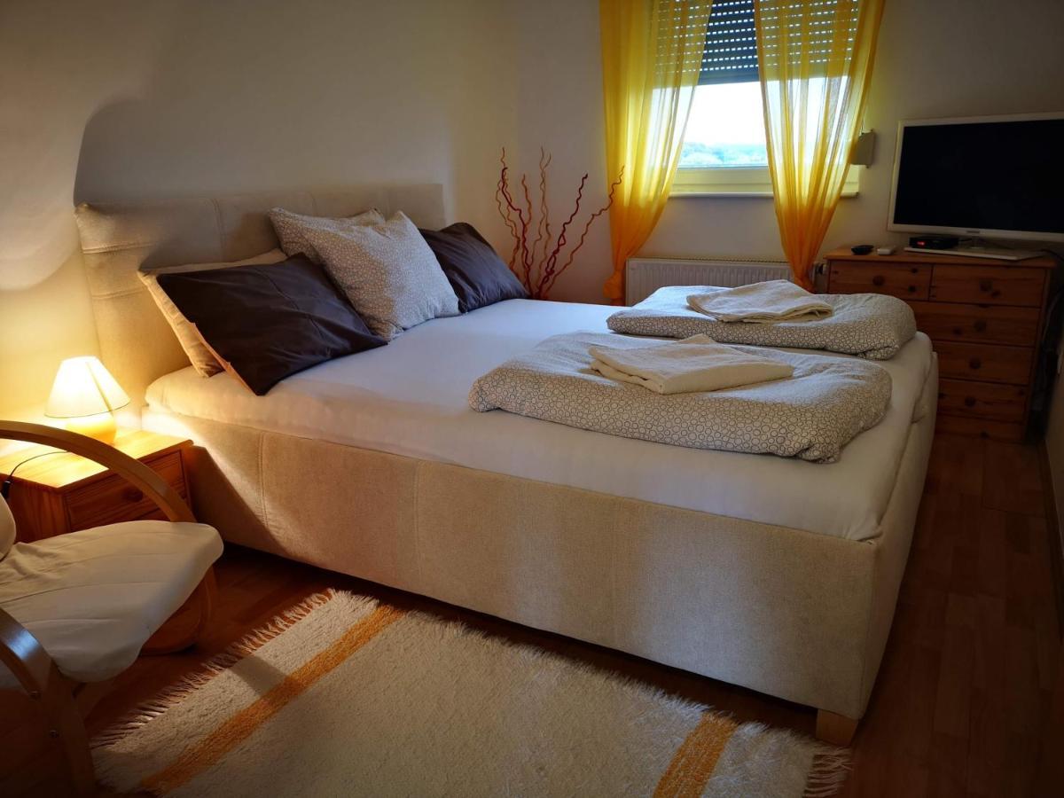 Mészáros apartman Bük Exterior foto